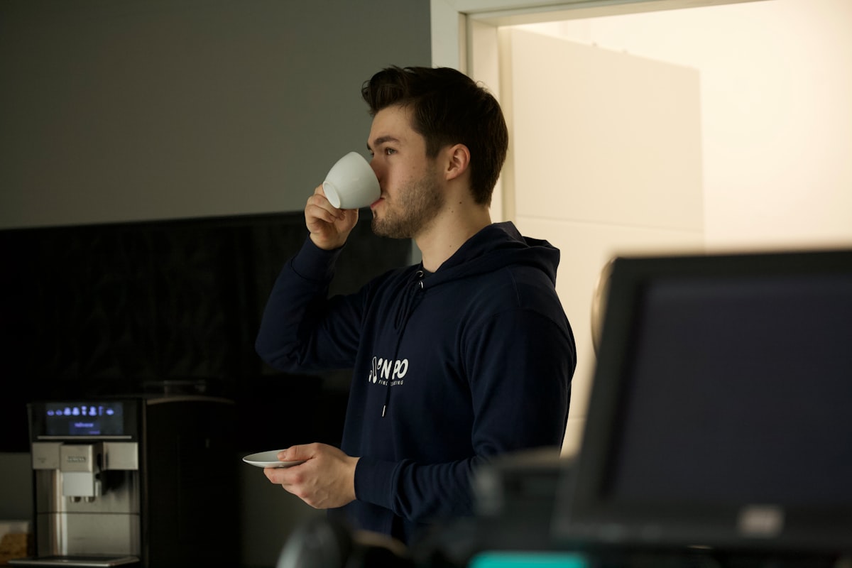 Hydration timing and metabolism